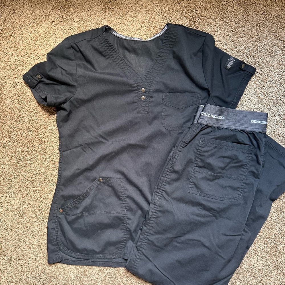 Black Scrub Set XS
